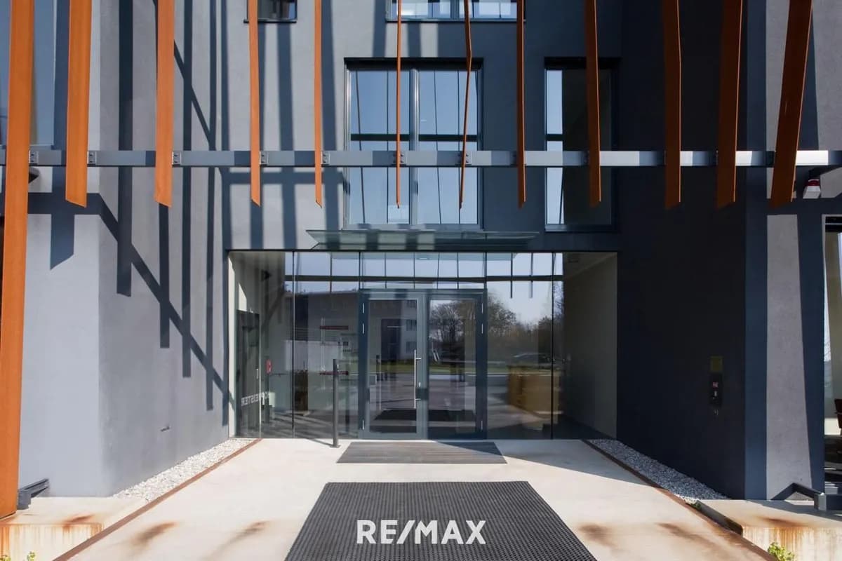 Gewerbeimmobilie kaufen in Linz Land – 3 787 m², € 8.900.000 – Bild 4 von 23