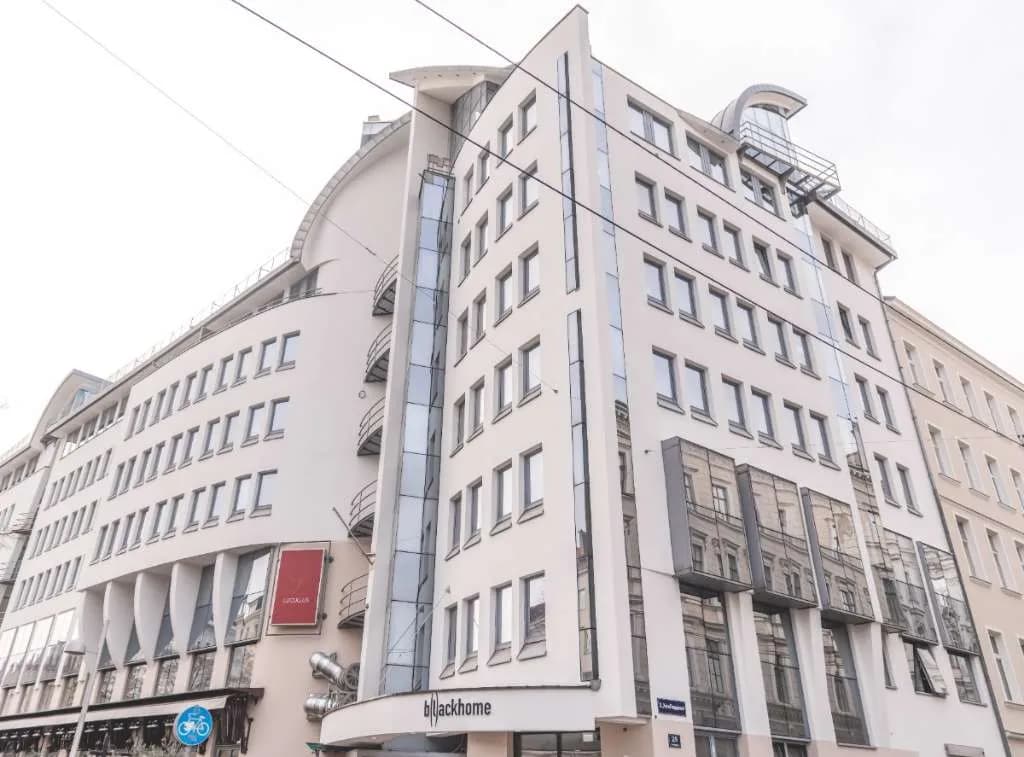 9-Zimmer-Gewerbeimmobilie mieten in Wien – 216 m², € 15 – Bild 1 von 13