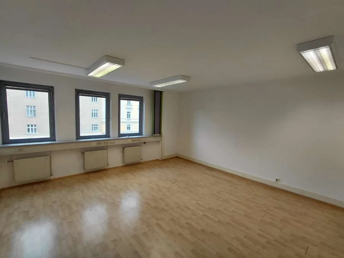 9-Zimmer-Gewerbeimmobilie mieten in Wien – 216 m², € 15 – Bild 4 von 13