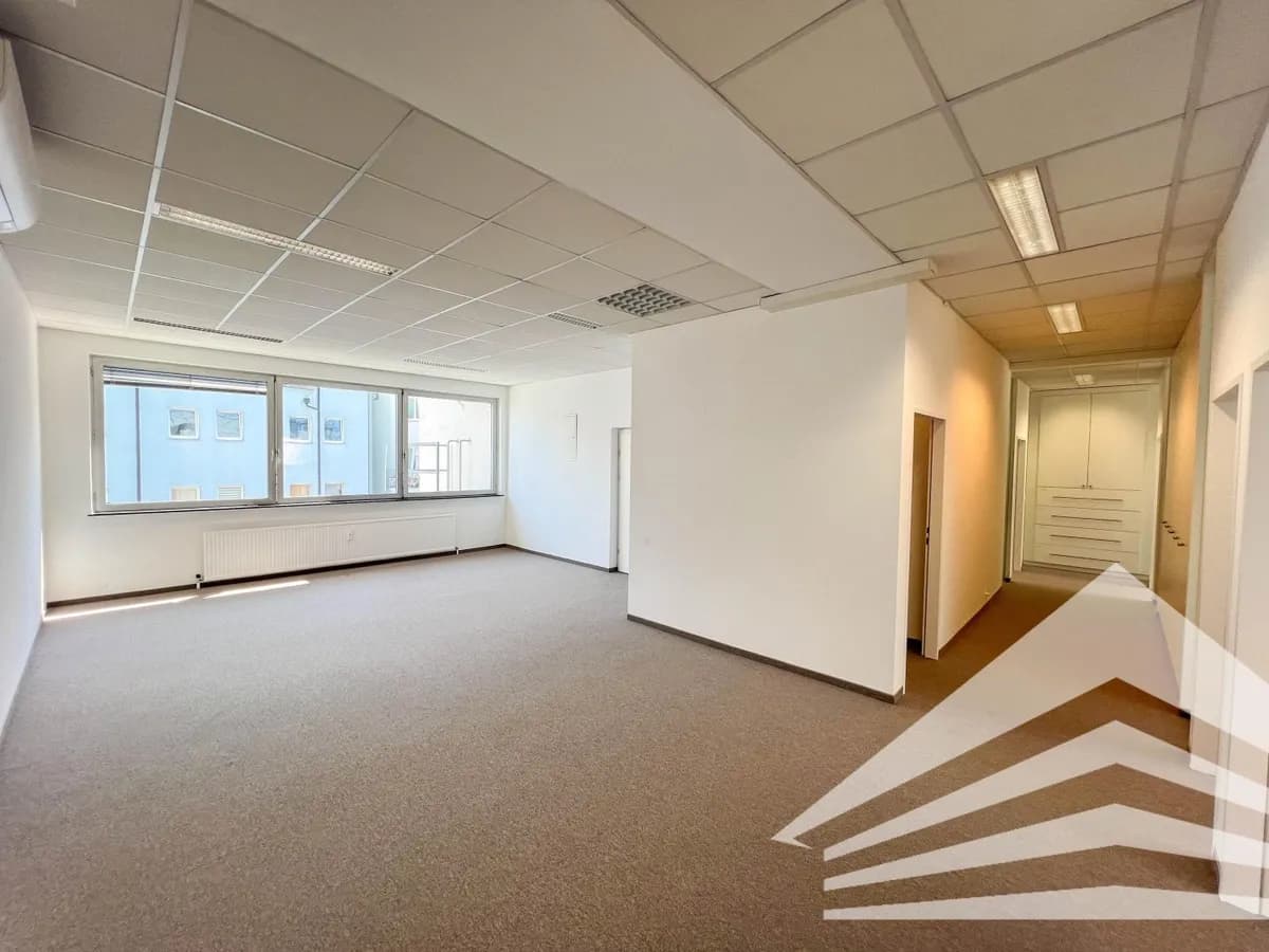 6-Zimmer-Gewerbeimmobilie mieten in Linz – 197 m², € 2.735
