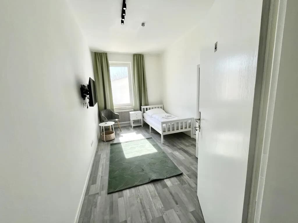 20-Zimmer-Gewerbeimmobilie kaufen in Neunkirchen – 454 m², € 749.000 – Bild 9 von 17