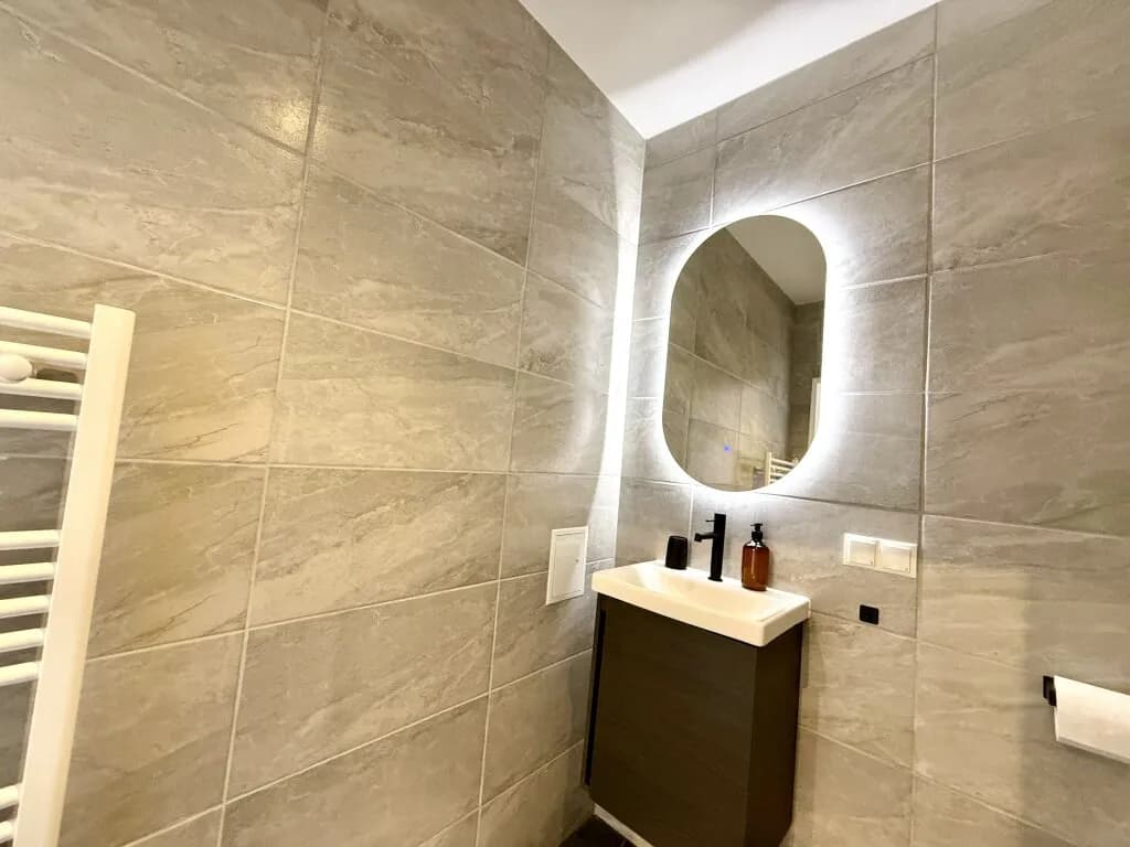 20-Zimmer-Gewerbeimmobilie kaufen in Neunkirchen – 454 m², € 749.000 – Bild 11 von 17