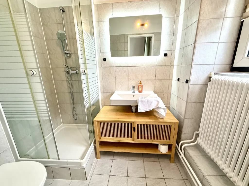 20-Zimmer-Gewerbeimmobilie kaufen in Neunkirchen – 454 m², € 749.000 – Bild 12 von 17