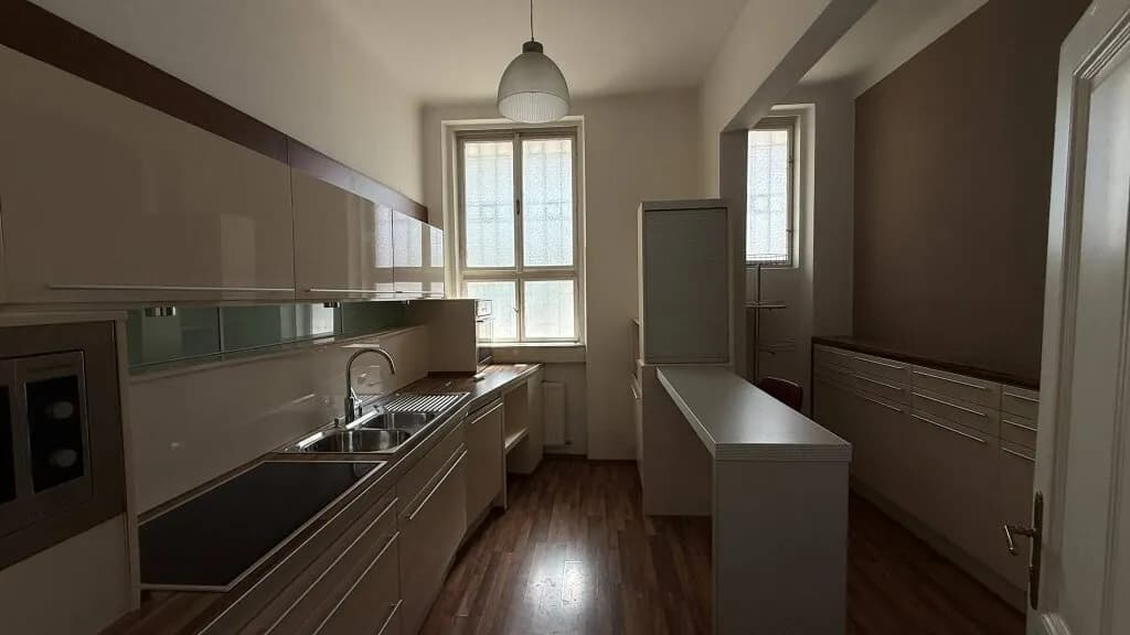 2-Zimmer-Gewerbeimmobilie mieten in Wien – 115 m², € 1.725 – Bild 7 von 13