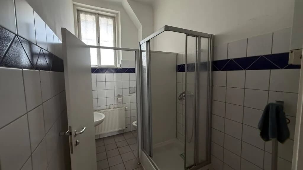 2-Zimmer-Gewerbeimmobilie mieten in Wien – 115 m², € 1.725 – Bild 9 von 13