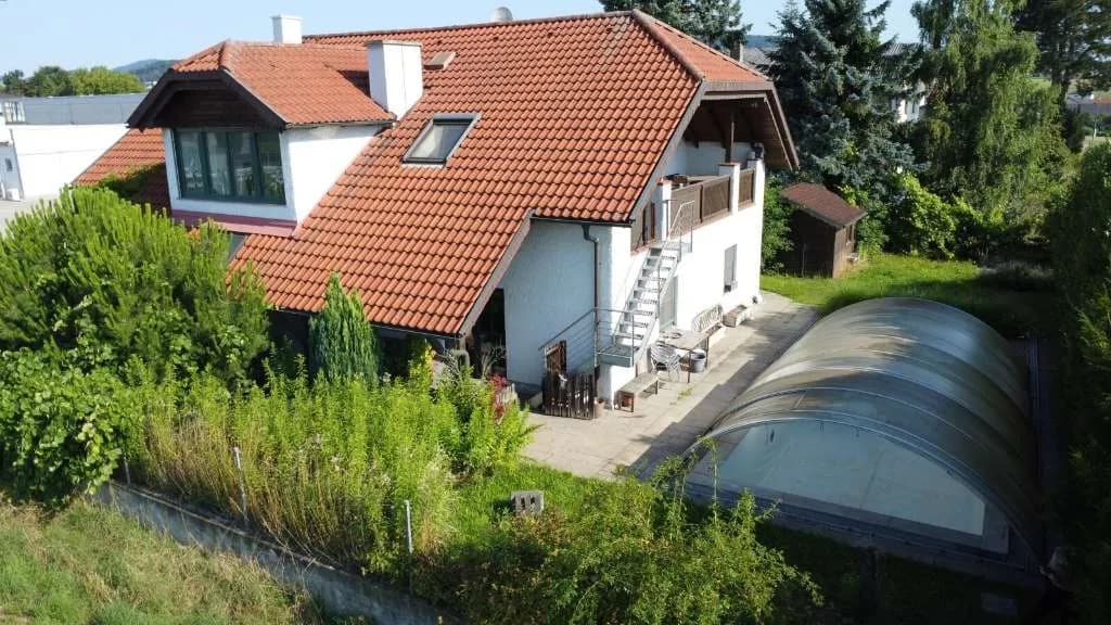 6-Zimmer-Wohnung kaufen in Perg – 172 m², € 380.000 – Bild 1 von 18