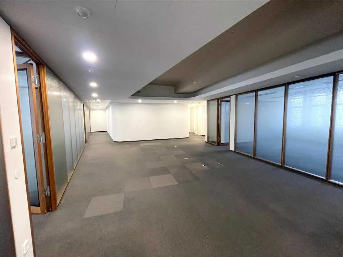11-Zimmer-Gewerbeimmobilie mieten in Wien – 638 m², € 17.995 – Bild 4 von 19
