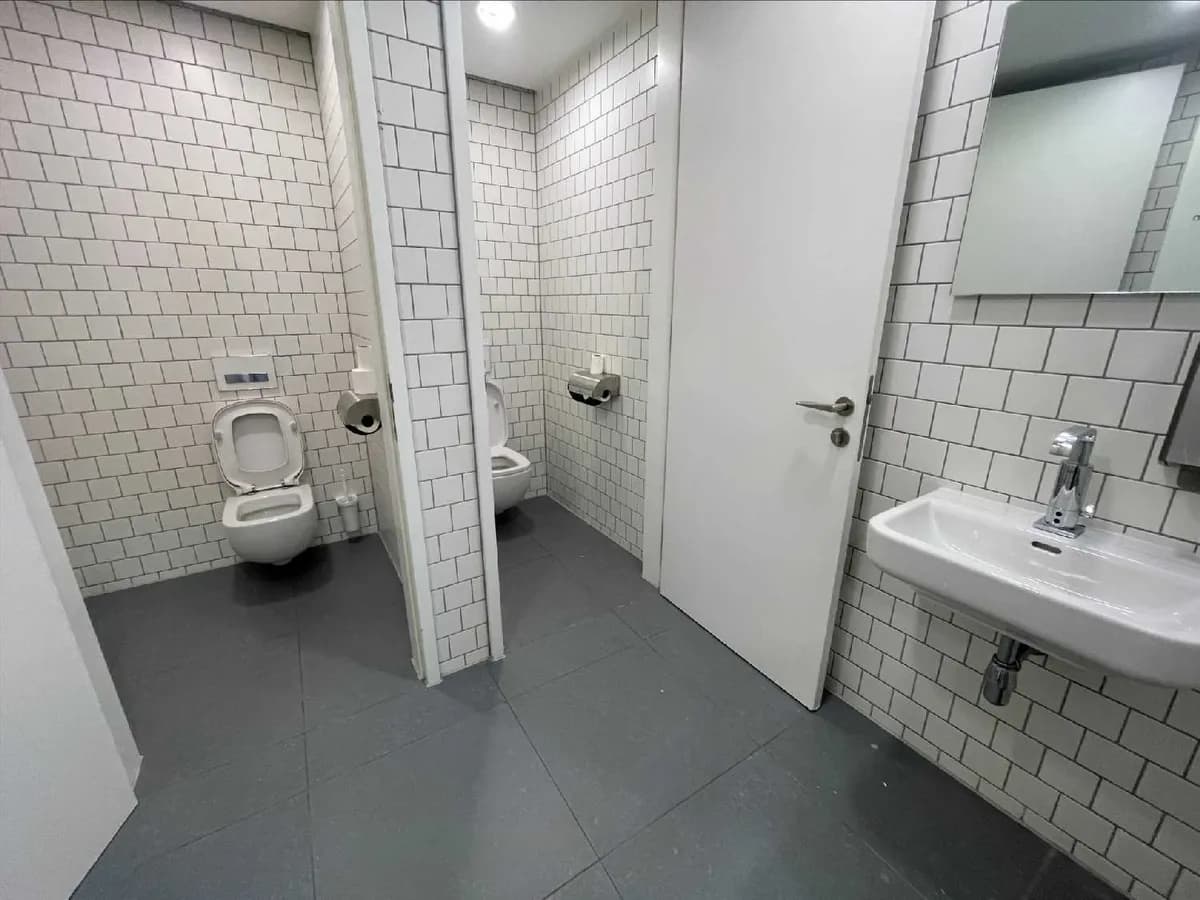 11-Zimmer-Gewerbeimmobilie mieten in Wien – 638 m², € 17.995 – Bild 13 von 19