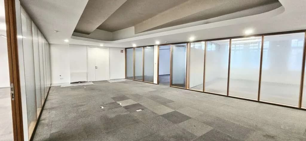 Gewerbeimmobilie mieten in Wien – 638 m², € 17.996 – Bild 2 von 23