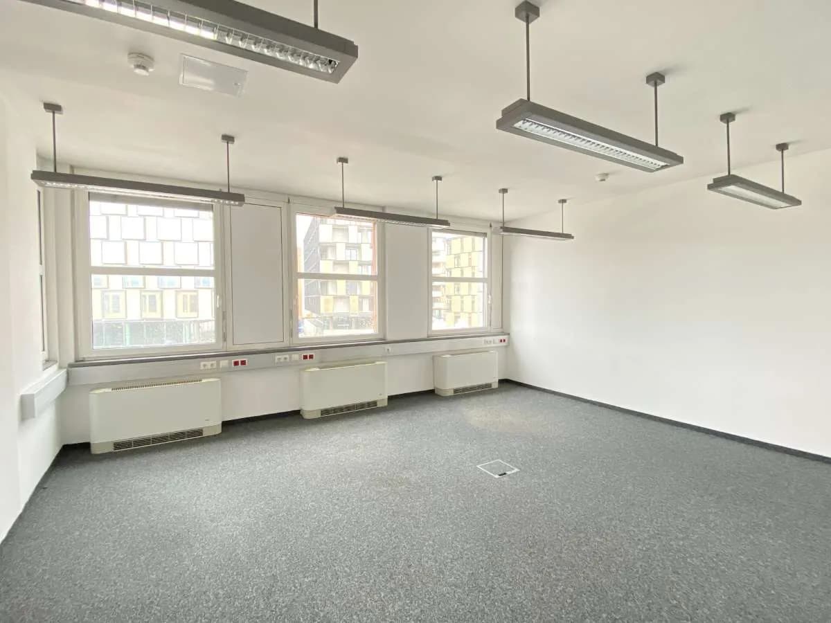 Gewerbeimmobilie mieten in Linz – 400 m², € 5.353 – Bild 3 von 13