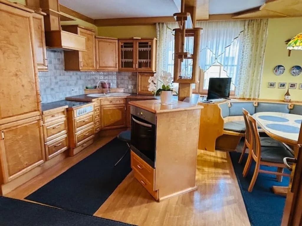 7-Zimmer-Immobilie kaufen in Horn – 250 m², € 520.000 – Bild 7 von 22