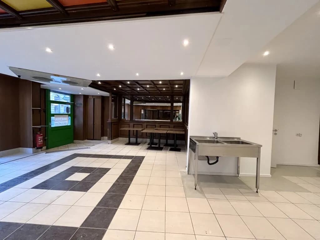2-Zimmer-Gewerbeimmobilie mieten in Wien – 90 m², € 1.535