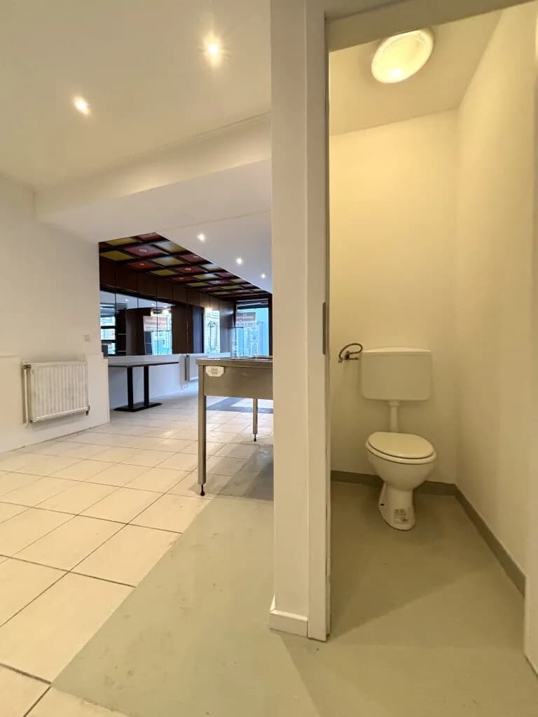 2-Zimmer-Gewerbeimmobilie mieten in Wien – 90 m², € 1.535 – Bild 15 von 19