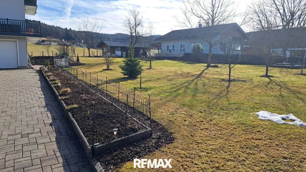 Grundstück kaufen in Braunau am Inn – 1 000 m², € 170.000