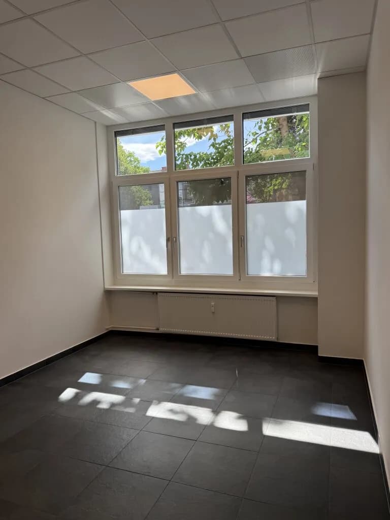 12-Zimmer-Gewerbeimmobilie mieten in Graz – 424 m², € 4.000 – Bild 5 von 18