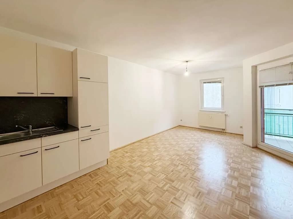 Immobilie kaufen in Wels – 1 177,12 m² – Bild 4 von 9