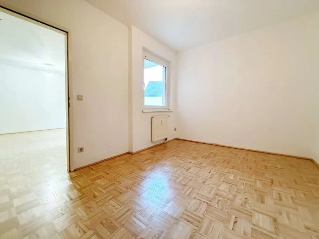 Immobilie kaufen in Wels – 1 177,12 m² – Bild 6 von 9