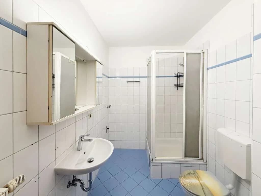 Immobilie kaufen in Wels – 1 177,12 m² – Bild 7 von 9