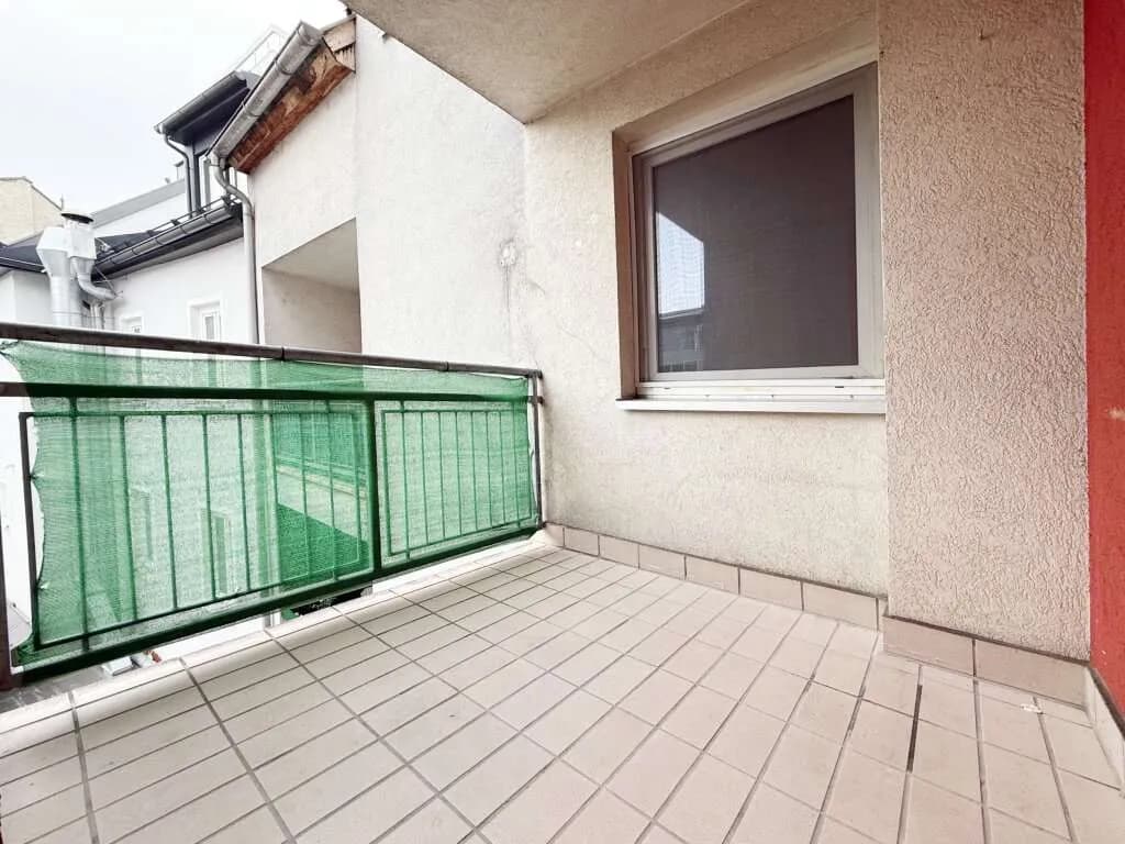 Immobilie kaufen in Wels – 1 177,12 m² – Bild 8 von 9