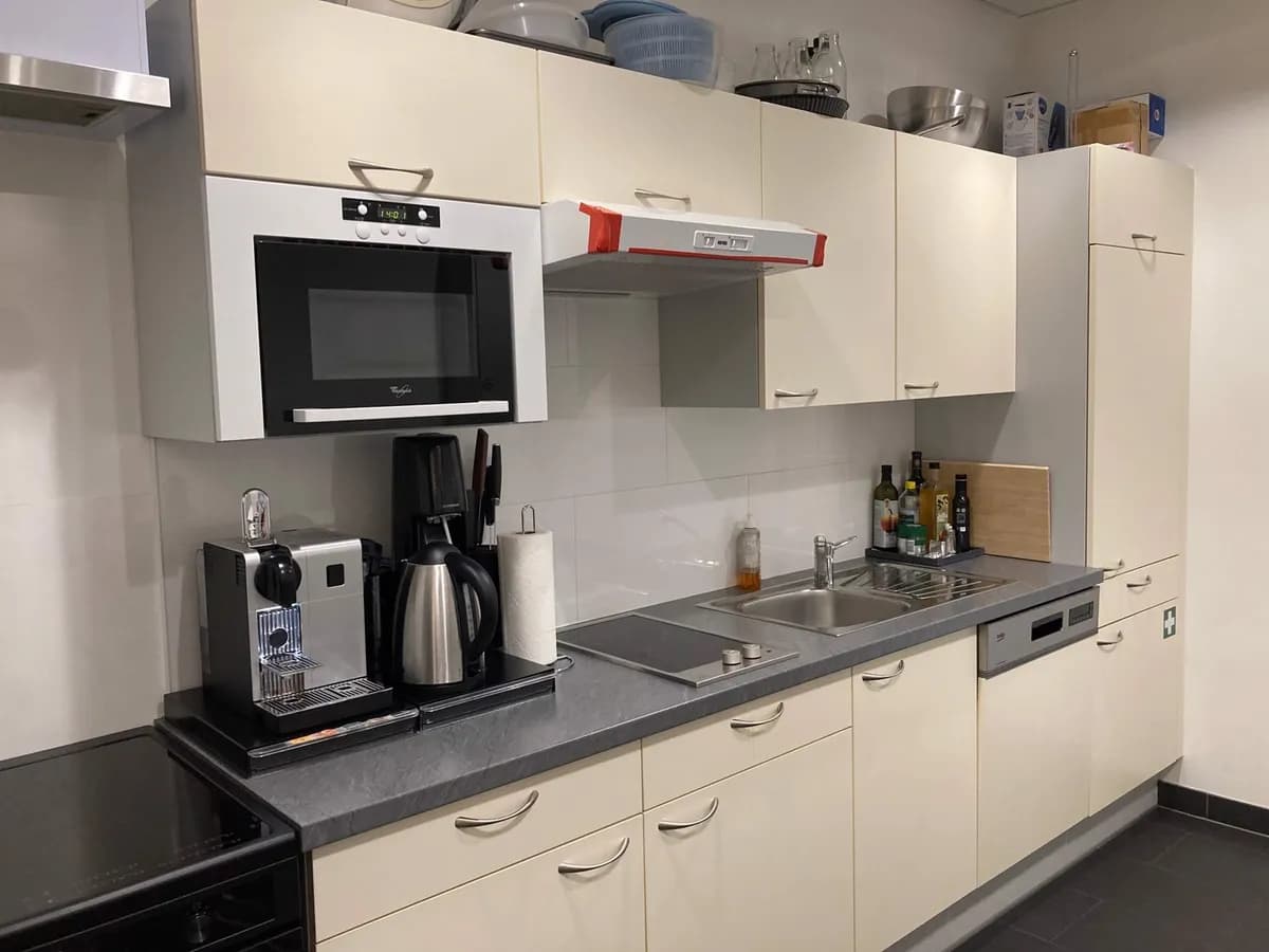 Gewerbeimmobilie mieten in Wien – 854 m², € 19 – Bild 20 von 25