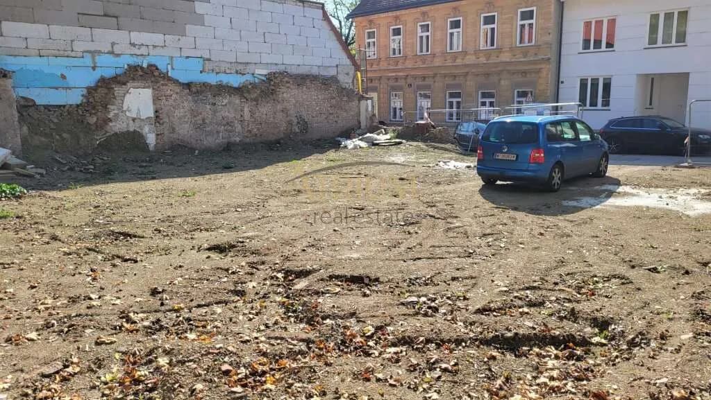 Grundstück kaufen in Wien – 3 011 m², € 1.800.000 – Bild 2 von 8