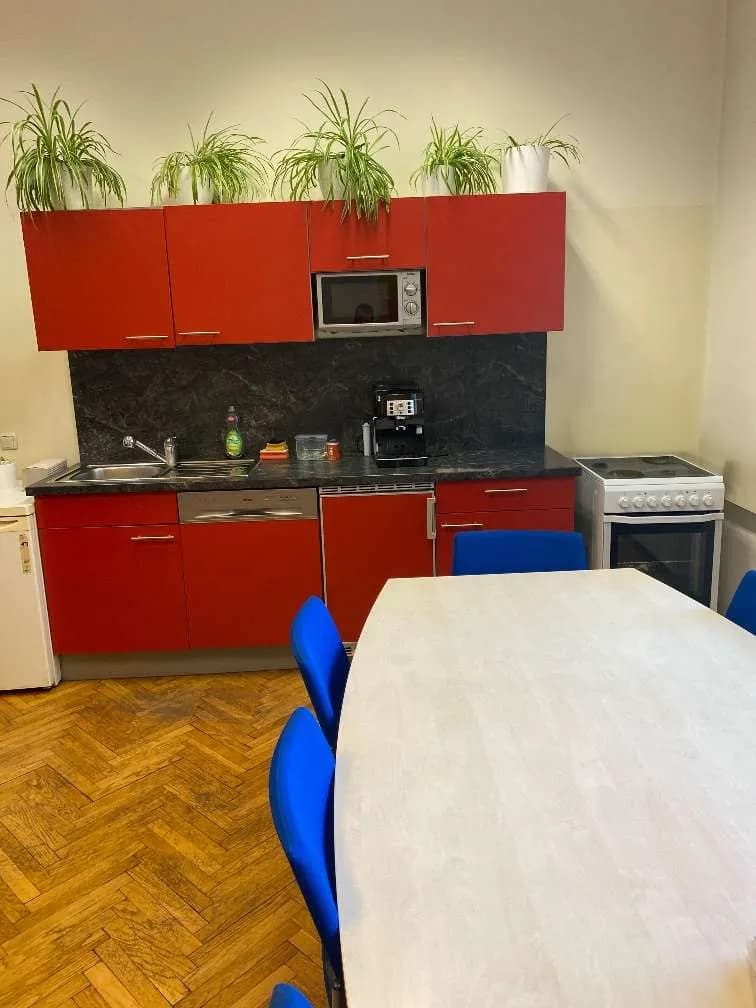 4-Zimmer-Gewerbeimmobilie mieten in Mistelbach – 127 m², € 2.527 – Bild 9 von 10