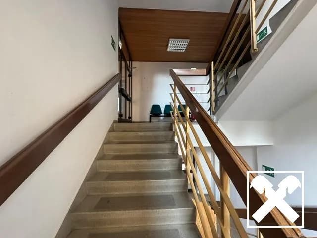3-Zimmer-Gewerbeimmobilie kaufen in Neunkirchen – 123,23 m², € 280.000 – Bild 7 von 17