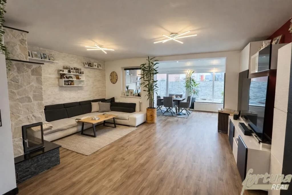 4-Zimmer-Haus kaufen in Tulln – 180 m², € 480.000 – Bild 2 von 17