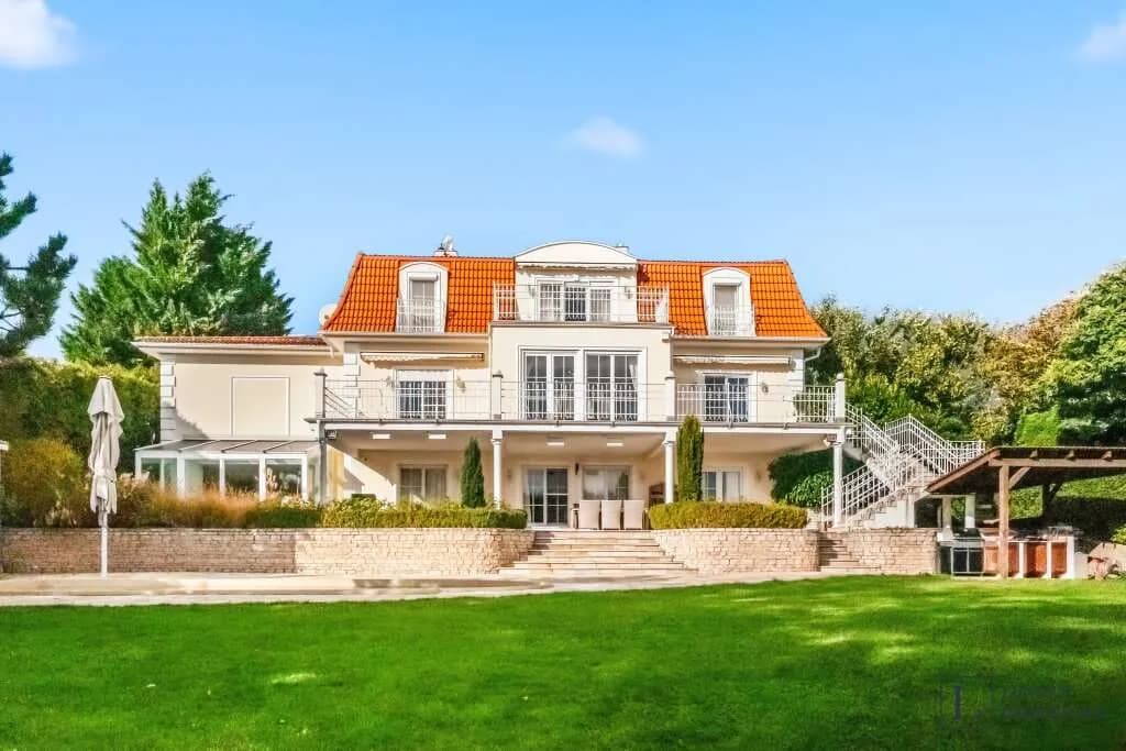 Immobilie kaufen in Tulln – 435 m², € 4.900.000 – Bild 1 von 37