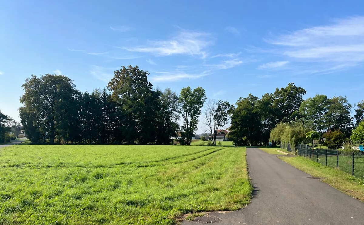 Grundstück kaufen in Südoststeiermark – 1 170 m², € 48.900 – Bild 2 von 3