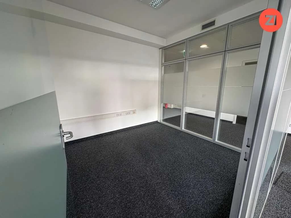 Gewerbeimmobilie mieten in Linz – 385 m², € 6.933 – Bild 13 von 17