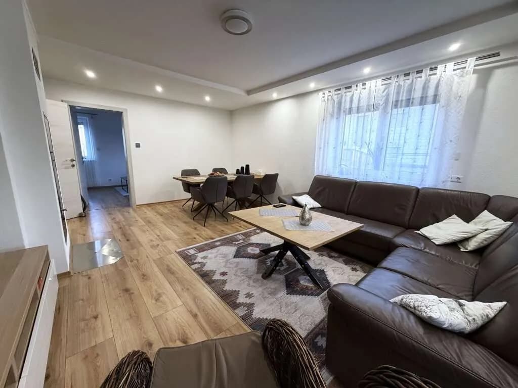 10-Zimmer-Gewerbeimmobilie kaufen in Braunau am Inn – 226,43 m², € 679.900 – Bild 14 von 43