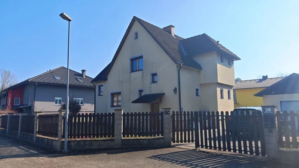 6-Zimmer-Gewerbeimmobilie kaufen in Neunkirchen – 168,29 m², € 350.000 – Bild 3 von 37