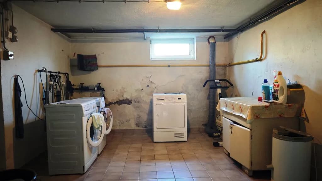 6-Zimmer-Gewerbeimmobilie kaufen in Neunkirchen – 168,29 m², € 350.000 – Bild 30 von 37