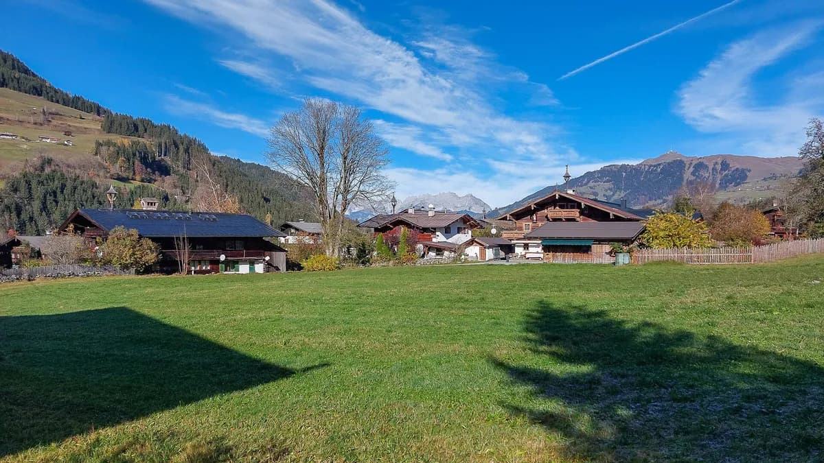 5-Zimmer-Immobilie kaufen in Kitzbühel – 211,1 m², € 9.900.000 – Bild 11 von 14