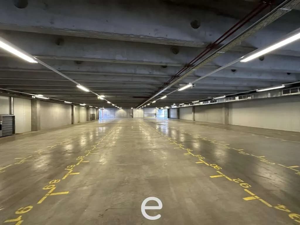 Gewerbeimmobilie mieten in Wien – 2 317 m², € 20.270 – Bild 13 von 24
