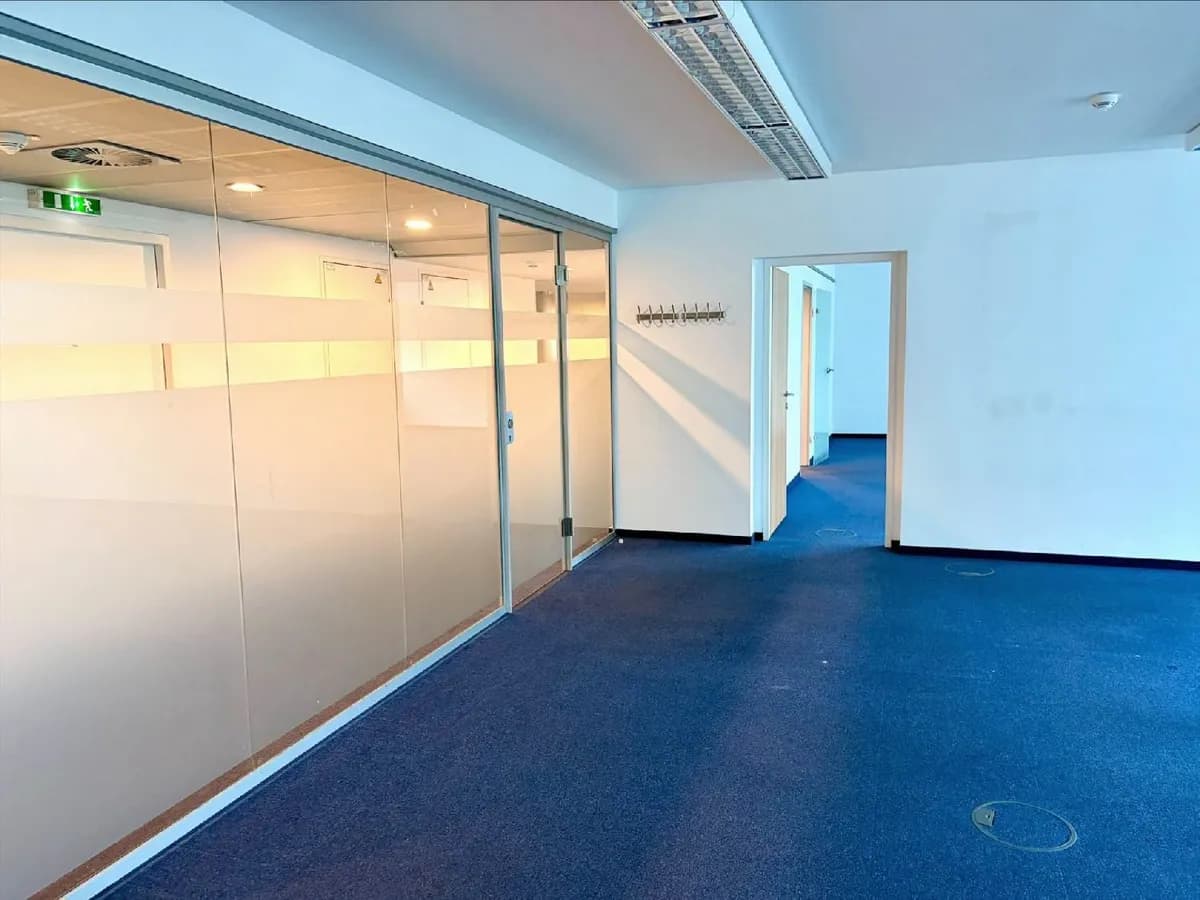 15-Zimmer-Gewerbeimmobilie mieten in Wien – 714 m², € 16.204 – Bild 8 von 13