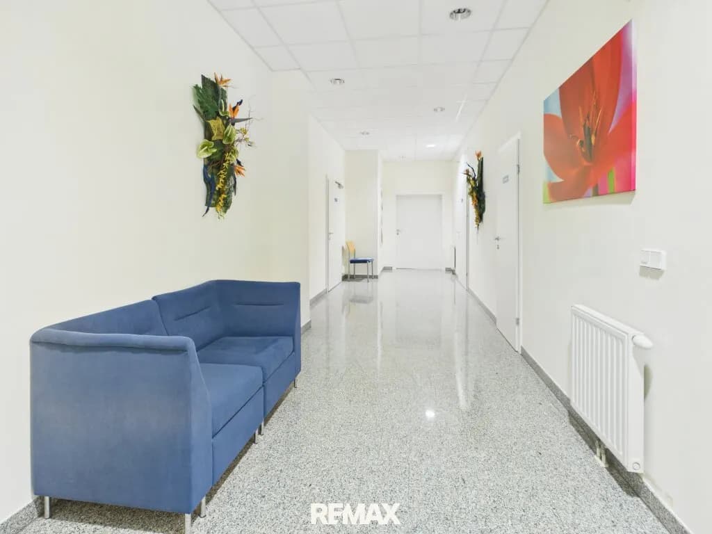 15-Zimmer-Gewerbeimmobilie mieten in Mattersburg – 396 m², € 3.174 – Bild 10 von 14