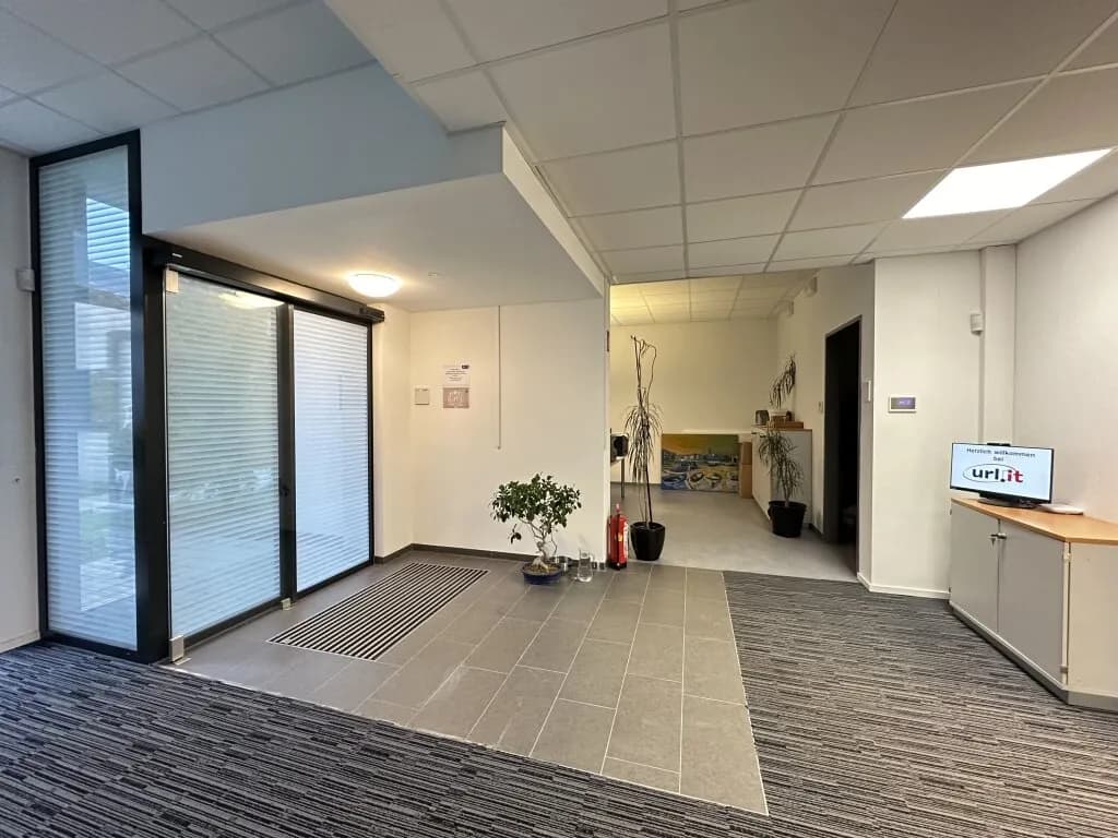 Gewerbeimmobilie mieten in Graz – 250 m², € 7 – Bild 2 von 15