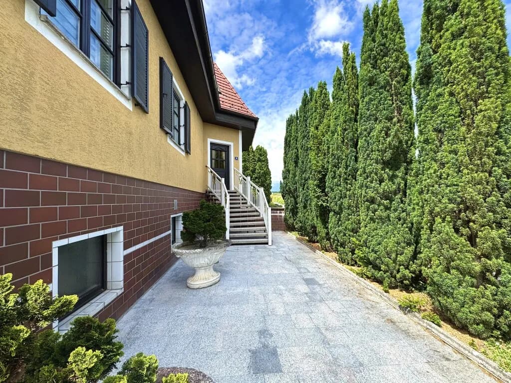 7-Zimmer-Immobilie kaufen in Gänserndorf – 240 m², € 749.000 – Bild 3 von 21