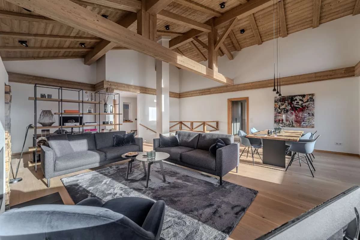 5-Zimmer-Haus kaufen in Kitzbühel – 213 m², € 1.980.000 – Bild 1 von 3