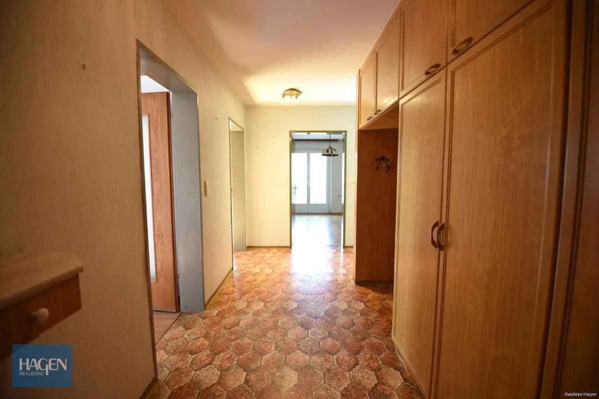 3-Zimmer-Wohnung kaufen in Dornbirn – 90 m², € 260.000 – Bild 2 von 13