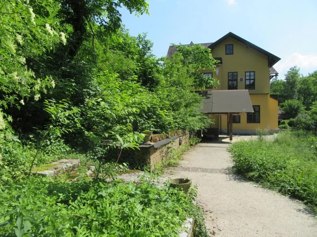 10-Zimmer-Immobilie kaufen in Baden – 360 m², € 2.500.000 – Bild 2 von 26