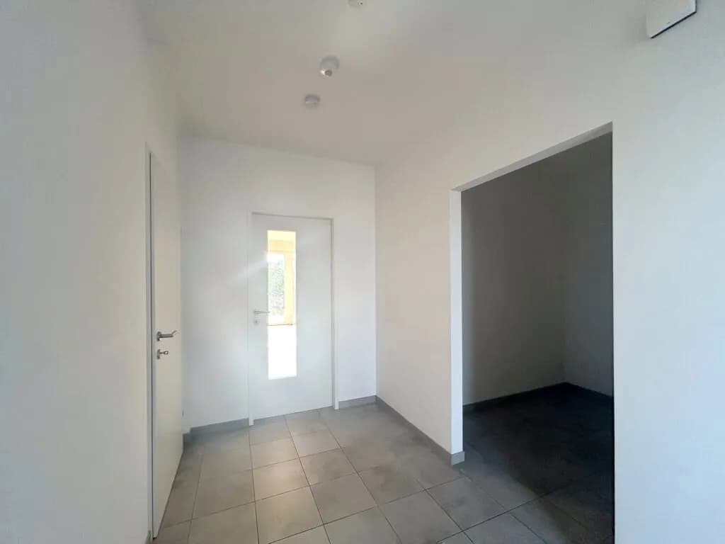 5-Zimmer-Haus kaufen in Vöcklabruck – 110 m², € 347.800 – Bild 3 von 16
