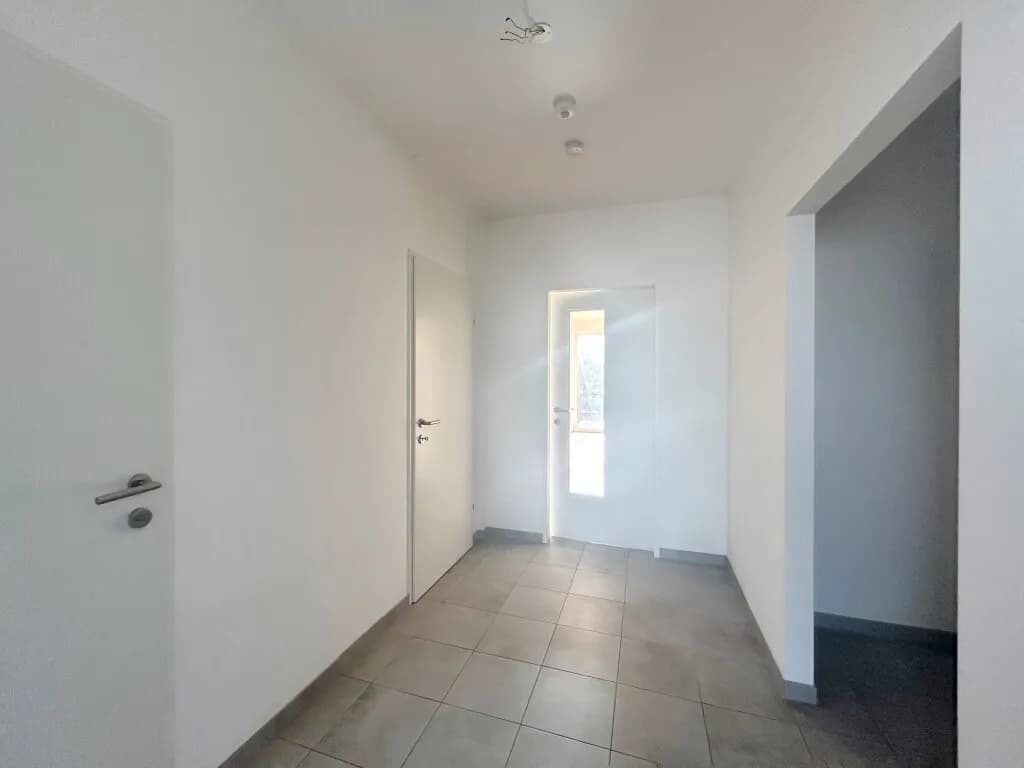 5-Zimmer-Haus kaufen in Vöcklabruck – 110 m², € 347.800 – Bild 4 von 16