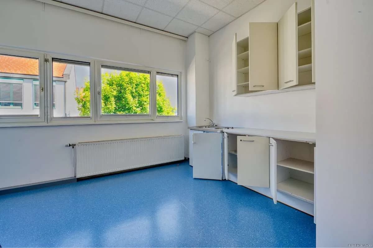 Gewerbeimmobilie mieten in Vöcklabruck – 133 m², € 2.223 – Bild 9 von 13