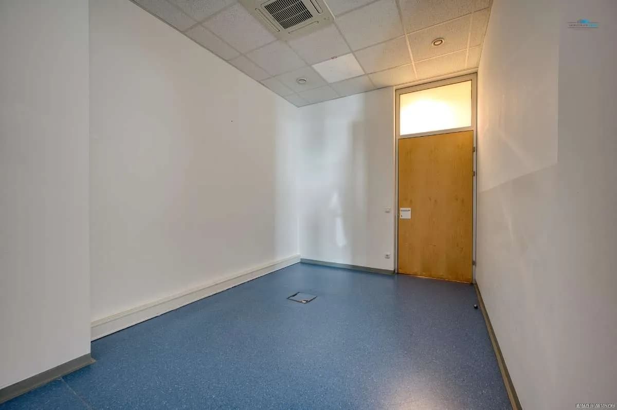 Gewerbeimmobilie mieten in Vöcklabruck – 133 m², € 2.223 – Bild 11 von 13