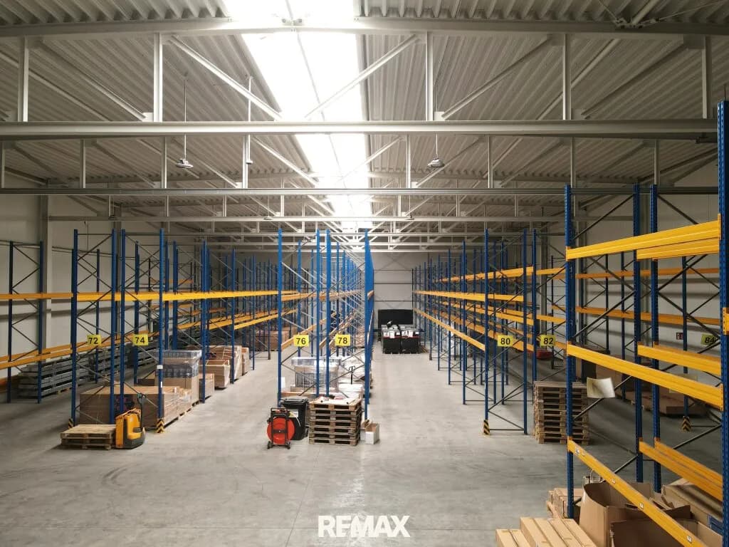 Gewerbeimmobilie mieten in Wolfsberg – 1 240 m², € 11.630 – Bild 2 von 10