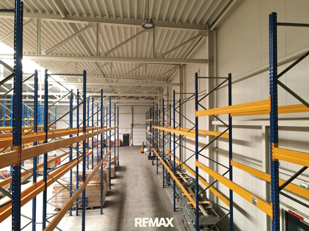 Gewerbeimmobilie mieten in Wolfsberg – 1 240 m², € 11.630 – Bild 3 von 10