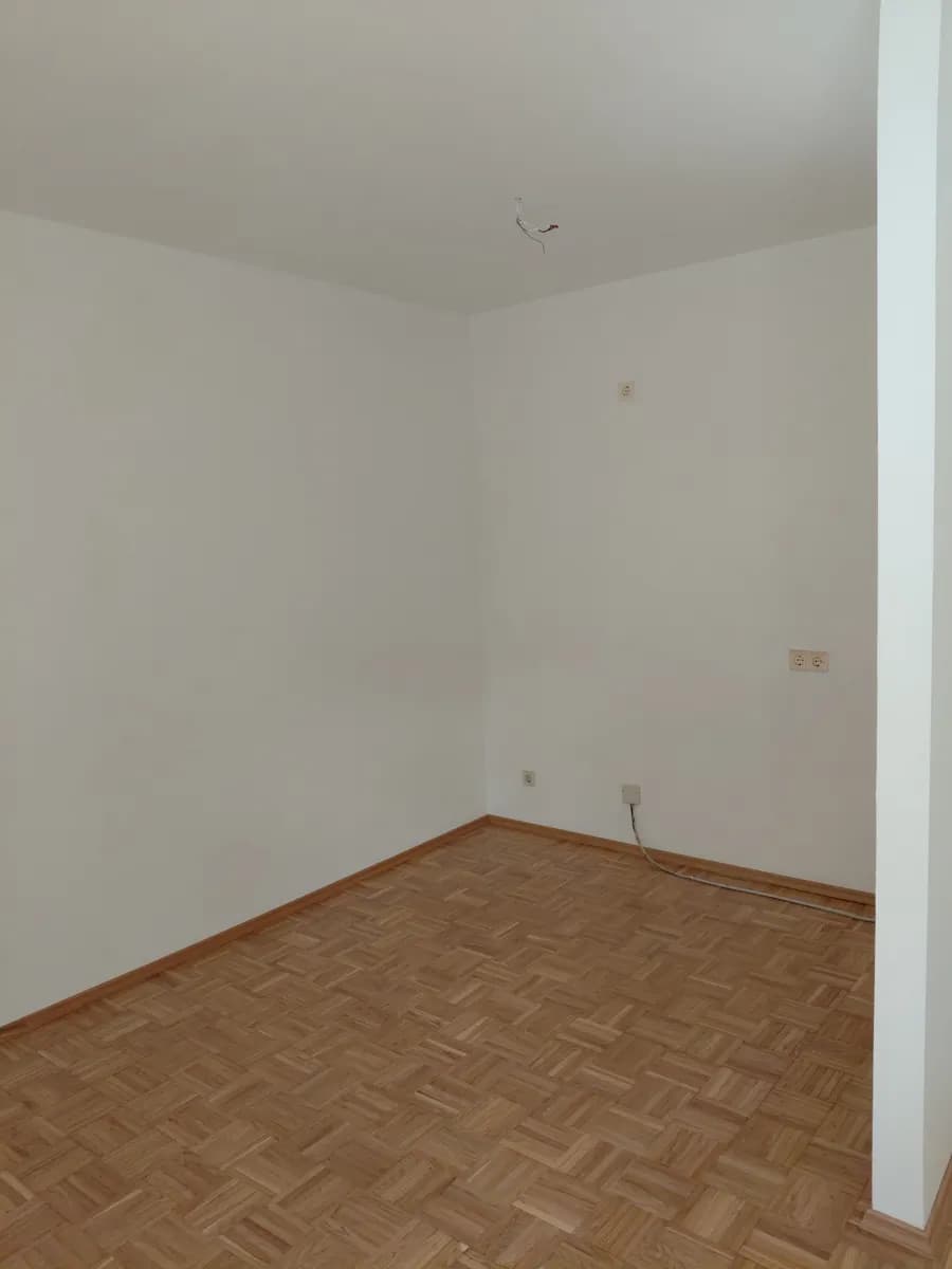 Wohnung mieten in Bruck-Mürzzuschlag – 43,33 m², € 404 – Bild 2 von 4
